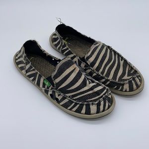 Women’s Zebra Print Sanuk size 10